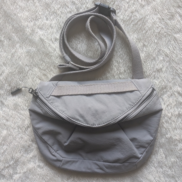 Athleta Handbags - Athleta Light Lavender Gray Crossbody Bag